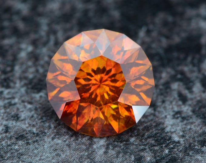Sphalerite 6.86 carats yellow orange-red, Picos de Europa - Spain untreated faceted, precision cut from Germany