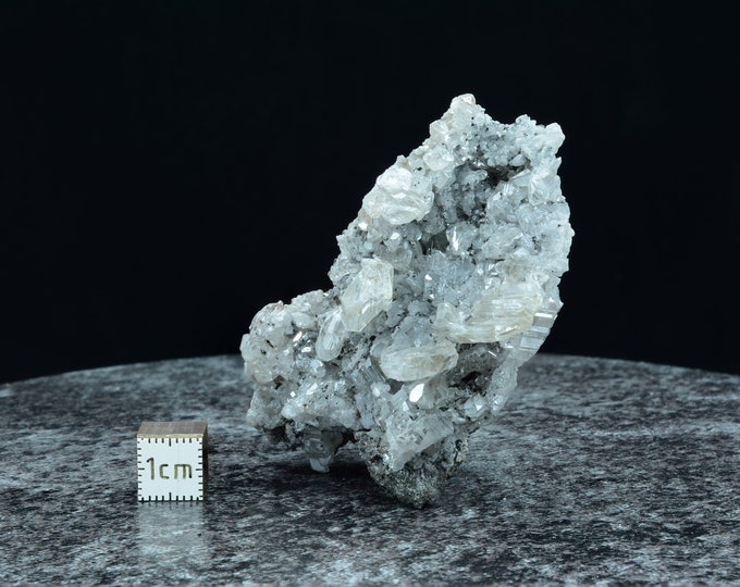Cerrusite, crystal group crystal group - Tsumeb, Namibia, Africa - 69 x 40 x 37 mm