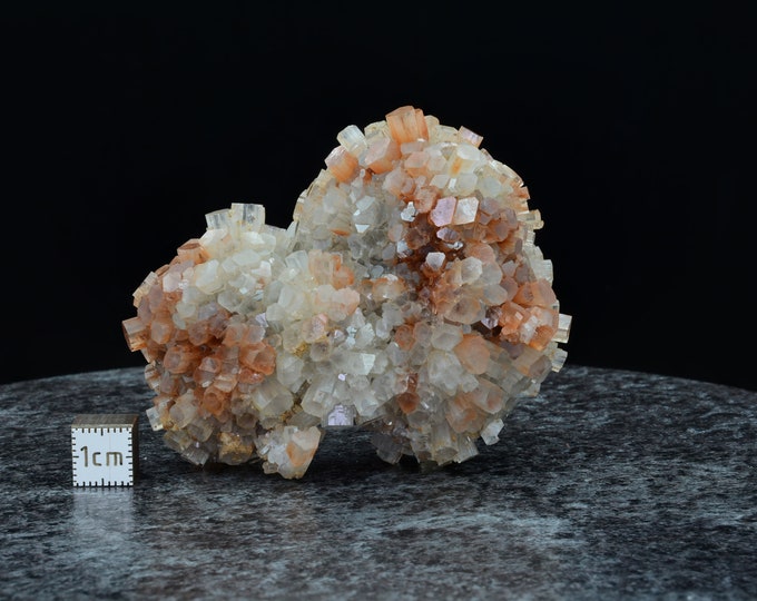 Aragonite, crystal group crystal group - Minglanilla, Spain - 71 x 58 x 40 mm