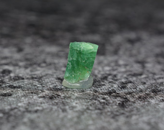 Rare rarity, emerald crystal 0.86 carat green, natural & untreated from the Habachtal, Austria AT, 7.0 x 4.4 x 2.8 mm
