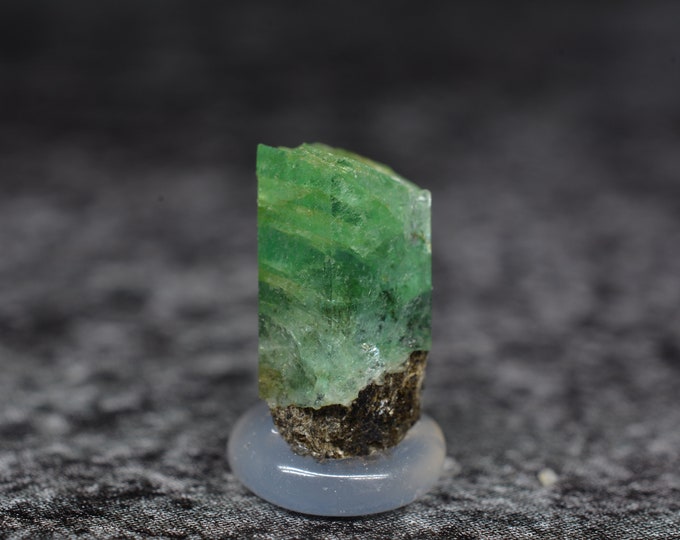 Rare rarity, yellowish green emerald crystal on biotite slate, emerald grade Habachtal Austria AT, 11.4 x 5.7 x 5.0 mm