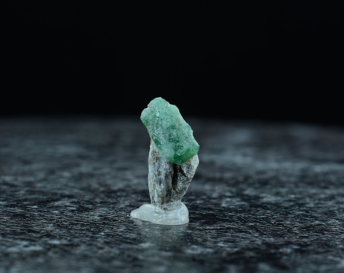 Rare rarity, green emerald on biotite slate matrix, emerald grade Habachtal Austria AT, 13.6 x 8.1 x 8 mm
