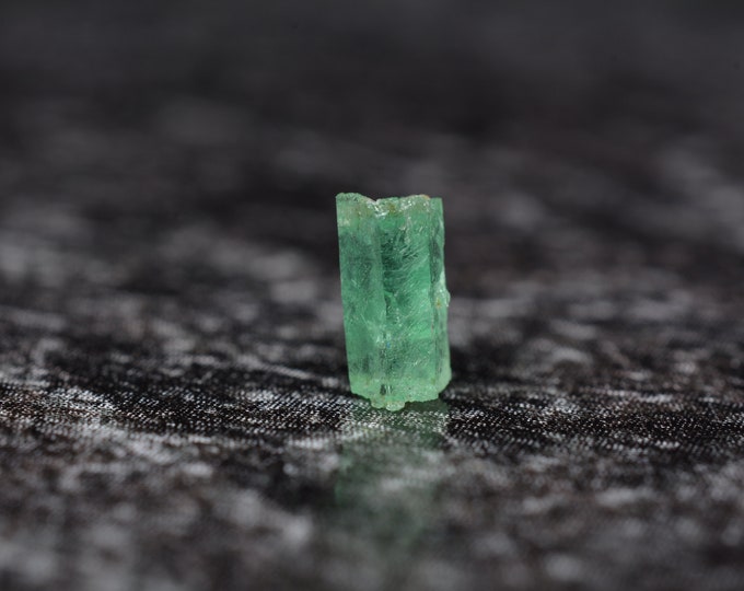 Rare rarity, emerald crystal 0.50 carat mint green natural & untreated from Habachtal, Austria AT