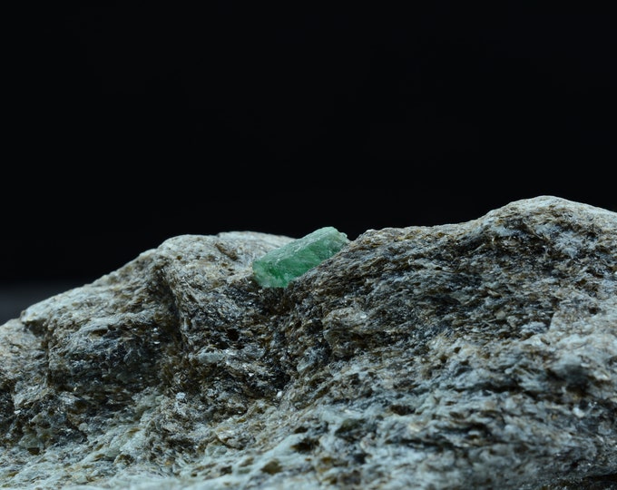 Rare rarity, green emerald on biotite slate, emerald grade Habachtal Austria AT, 74 x 25 x 25 mm