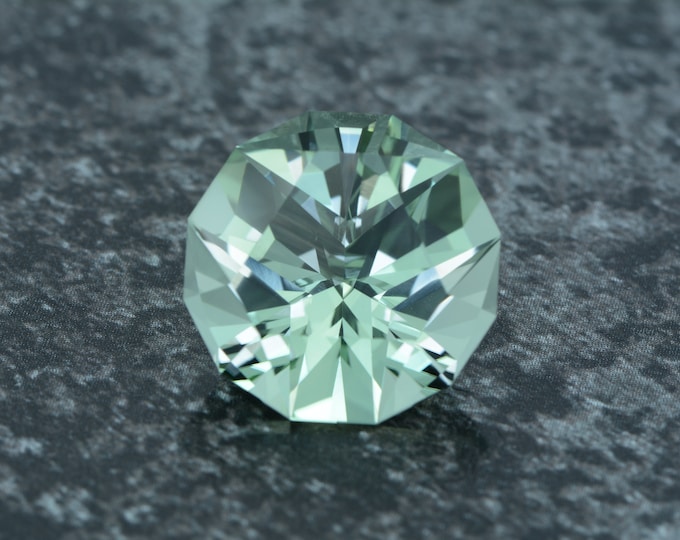 Prasiolite 19.77 carats delicate green from Brazil faceted, precision cut from Germany