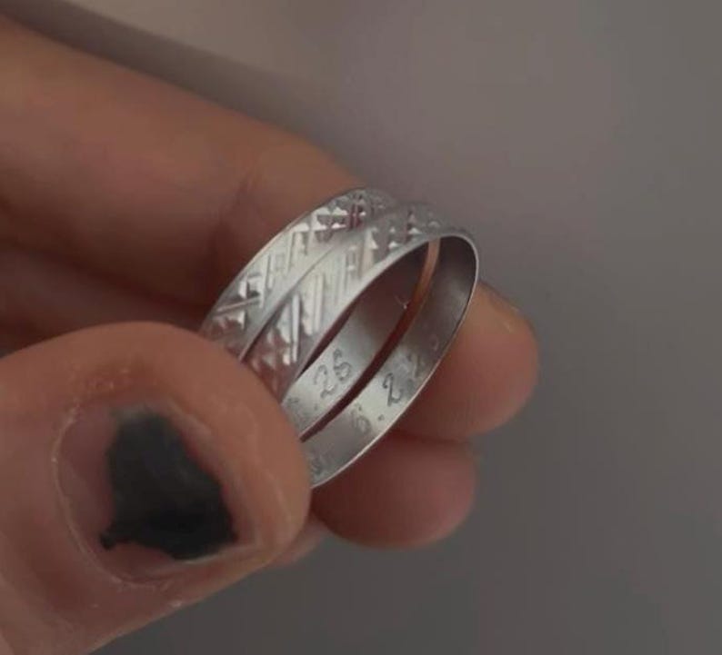 Anillo de aluminio con grabado y corte facetado – inoxidable e hipoalergénico | Joyería minimalista unisex | Personalizado imagen 5