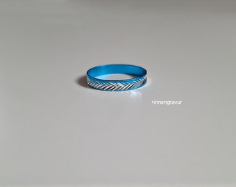 Anillo grabado facetado | grabable grabado | antideslustre | minimalista | personalizado | Anillos coloridos, ligeros y hechos a medida, resistentes al óxido.