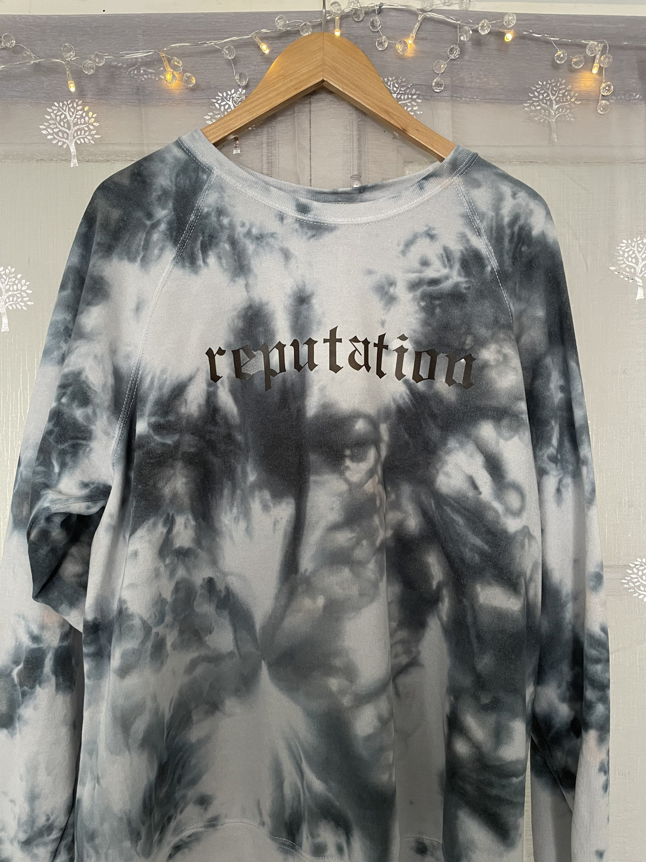 taylor swift sweatshirt reputation