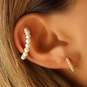 Ear cuff with pearls, Ear cuff pearls, Ear cuff Sterling Silver, Gold Plated, Cartilage Ear cuff, Non Pierce Cartilage Earcuff, Minimalist