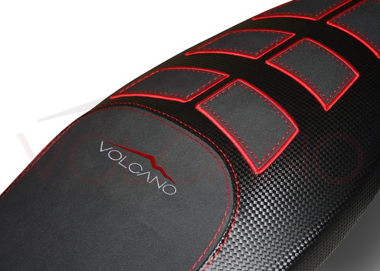 ドゥカティ ハイパーモタード 939、821 シート 赤ステッチ シート