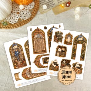 Op de afbeelding: Drie vellen papier met gestanste stickers van skeletten, geesten, katten en architecturale elementen zoals boogdeuren en ramen. De tekst op het label luidt Positive Chic Hollow Manor Junk Journal Kit.