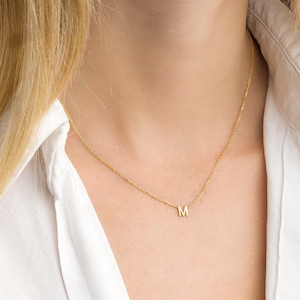 Collier avec initiales en or - Collier avec initiales minimales - Collier avec initiales minuscules - Collier prénom - Collier avec lettres en or - Collier prénom personnalisé