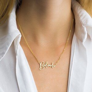 Collier plaque nominative - Collier prénom en or - Bijoux prénom - Collier personnalisé - Collier avec nom - Collier pour femme