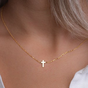 Cross Necklace, Gold Cross Necklace, Tiny Cross Necklace, Dainty Necklace, Dainty Cross Necklace, Small Cross Necklace, Delicate Necklace