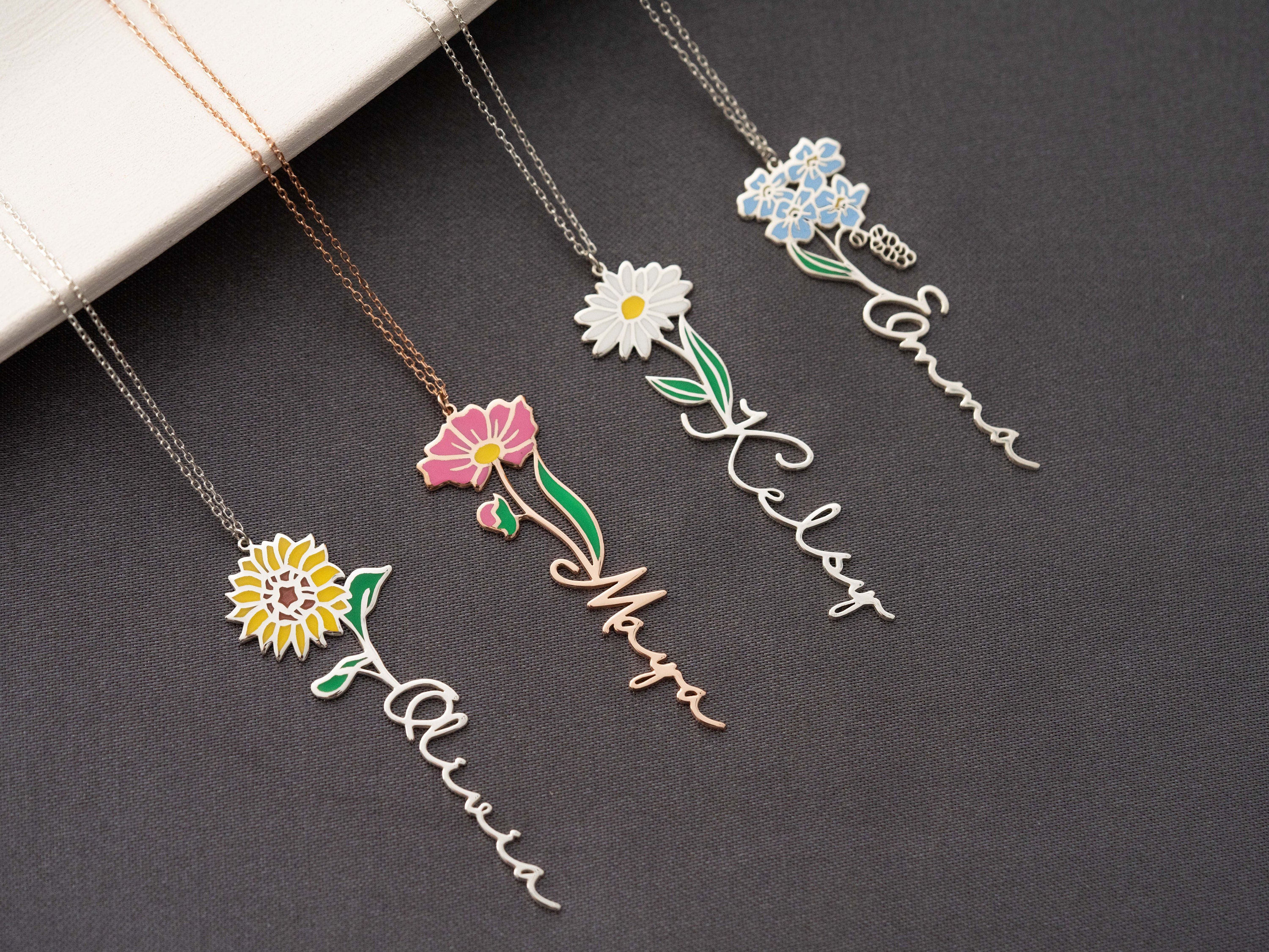Personalisierte Geburtsblumenkette, personalisierte Namenskette, florale Namenskette, personalisierter Namensschmuck, personalisierte Geschenke für sie, Geburtstagsgeschenke