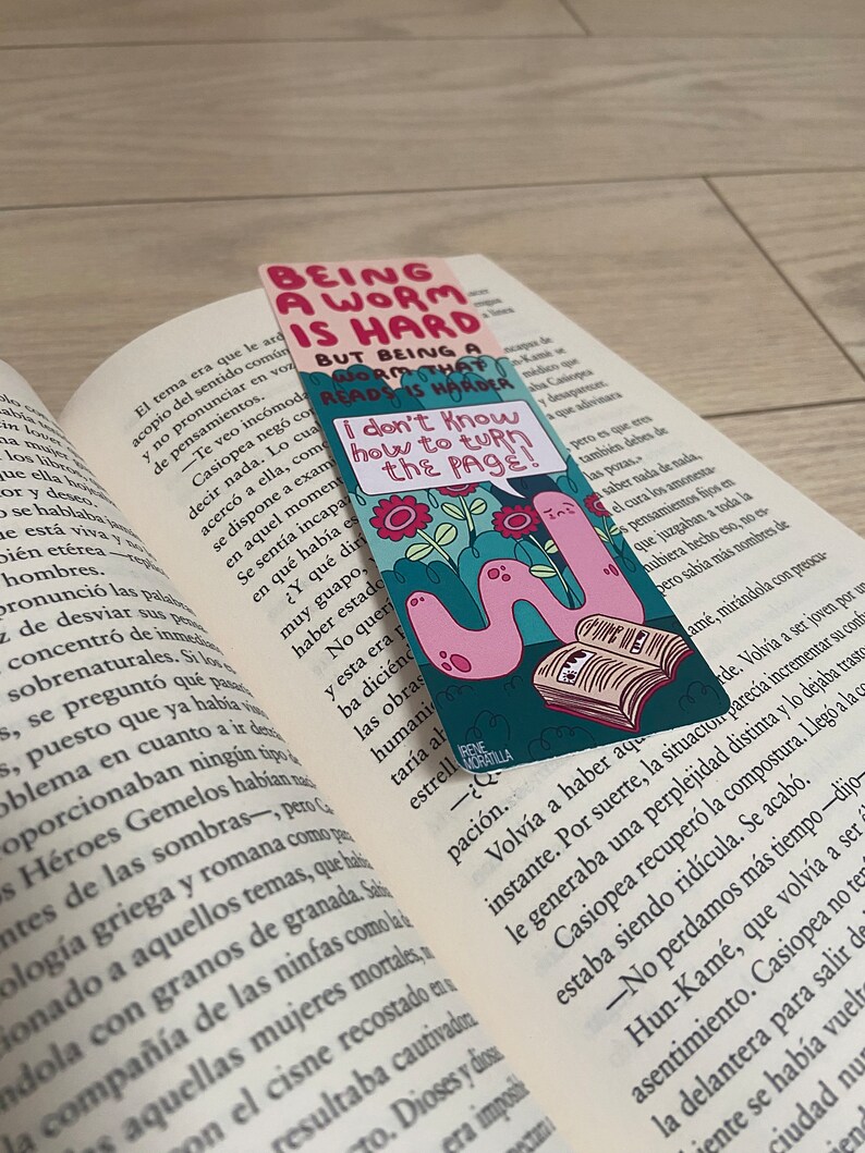 Bookworm bookmark / Cute bookmark / Marcapáginas bonito / Marcador lindo / Marcador de lectura / Accesorios de lectura / Papelería bonita image 7