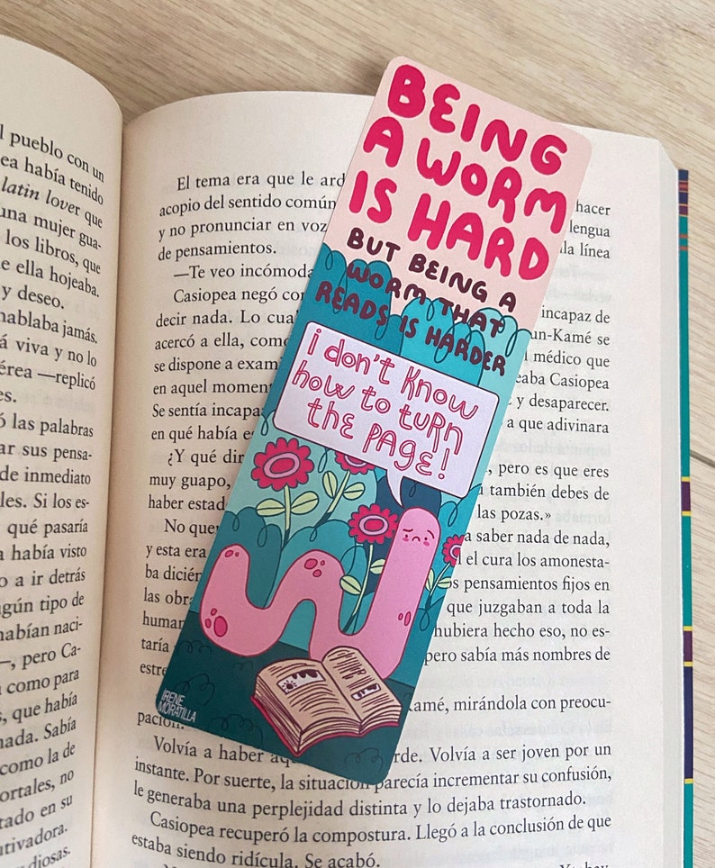 Bookworm bookmark / Cute bookmark / Marcapáginas bonito / Marcador lindo / Marcador de lectura / Accesorios de lectura / Papelería bonita image 1