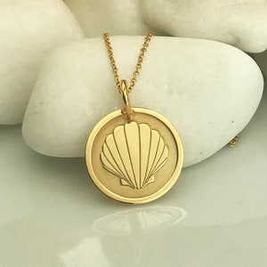 Real 14k Solid Gold Seashell Necklace, Personalized Seashell Pendant, Shell Charm Pendant, Dainty Sea Shell Layered Necklace, Shell Jewelry