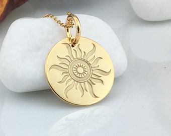 Echte 14k Solid Gold Sun Halskette, personalisierte Sun Anhänger, Zierliche Sun Schmuck, Sun Charm Halskette, Sun Disc Halskette, Layered Sun Anhänger