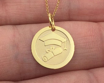 Real 14k Solid Gold Graduation Necklace, Personalized Graduation Pendant, Charm College Gift, High School Jewelry, Dainty Graduation Cap