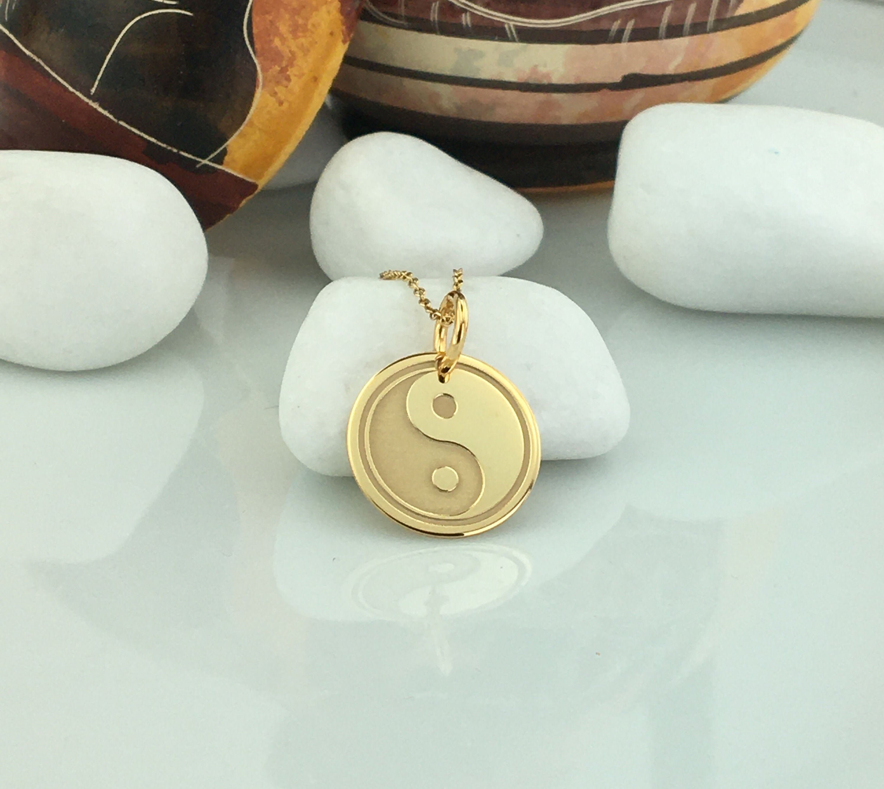 Amazon.com: 14k REAL Yellow Gold CZ Enamel Yin-Yang Stud