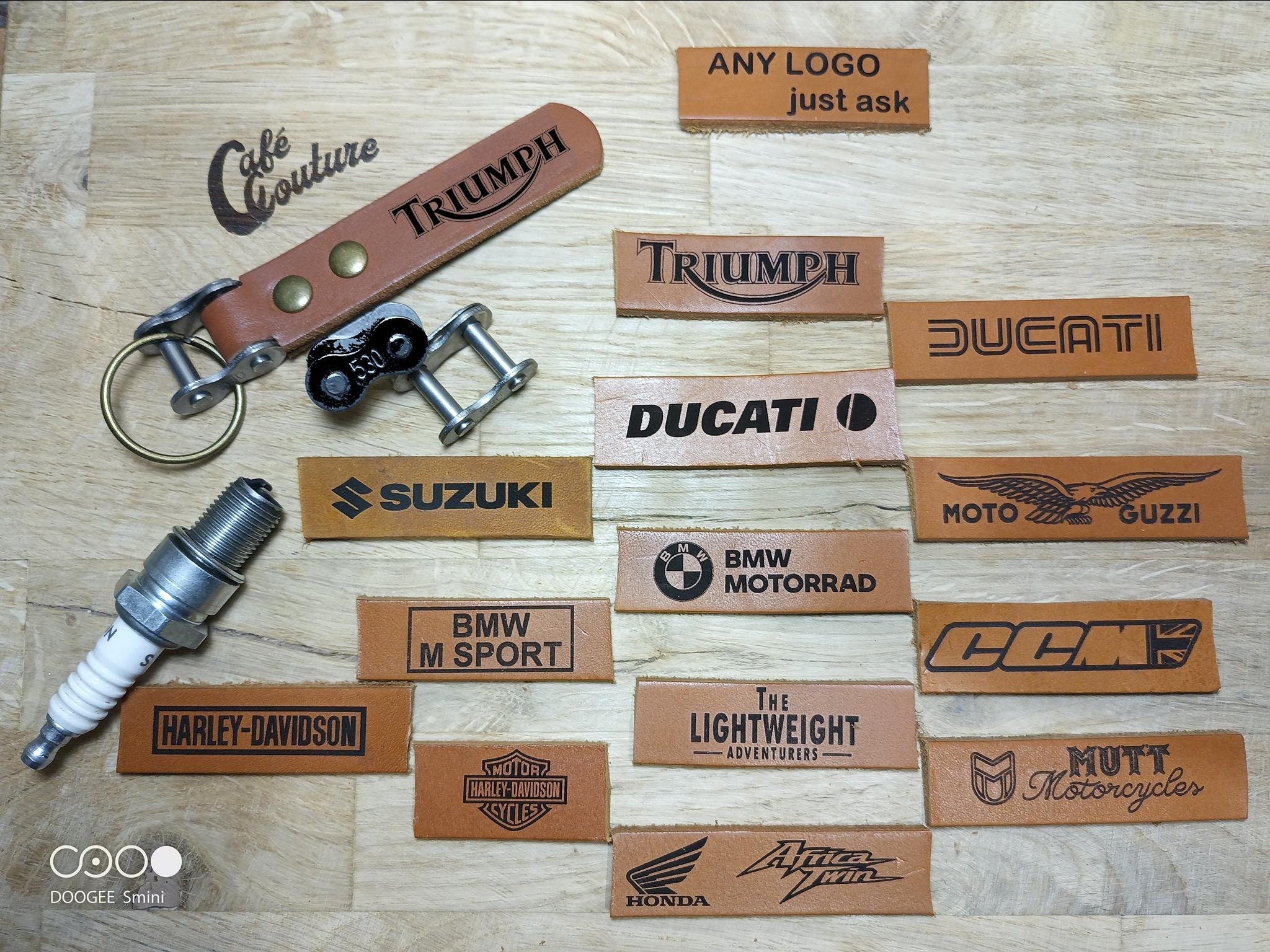 Handmade Triumph Leather Keyring – Motorcycle Chain Split Link