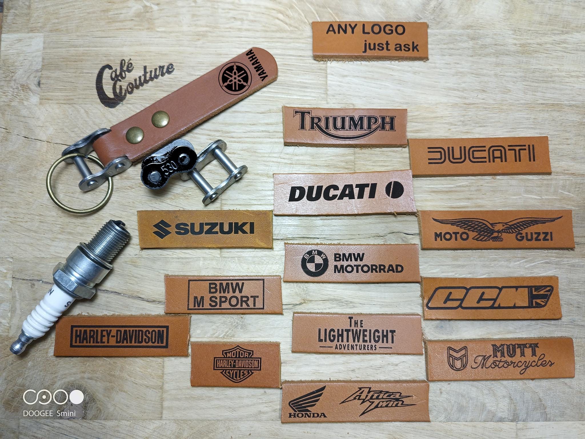 Handmade Yamaha Leather Keyring – Cafe Racer Motorcycle Chain Split Link
