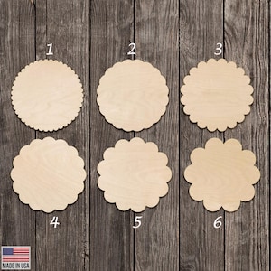 Découpe gravée en bois vierge circulaire festonnée de différentes tailles pour le bricolage (bois brut)