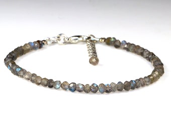 Labradorite Bracelet, Gemstone Bracelet, Beaded Bracelet, Stretch Bracelet, Stacking Bracelet, Boho Bracelet, Crystal Bracelet