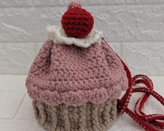 Sac à bandoulière rose cupcake au crochet, sac à cordon fille