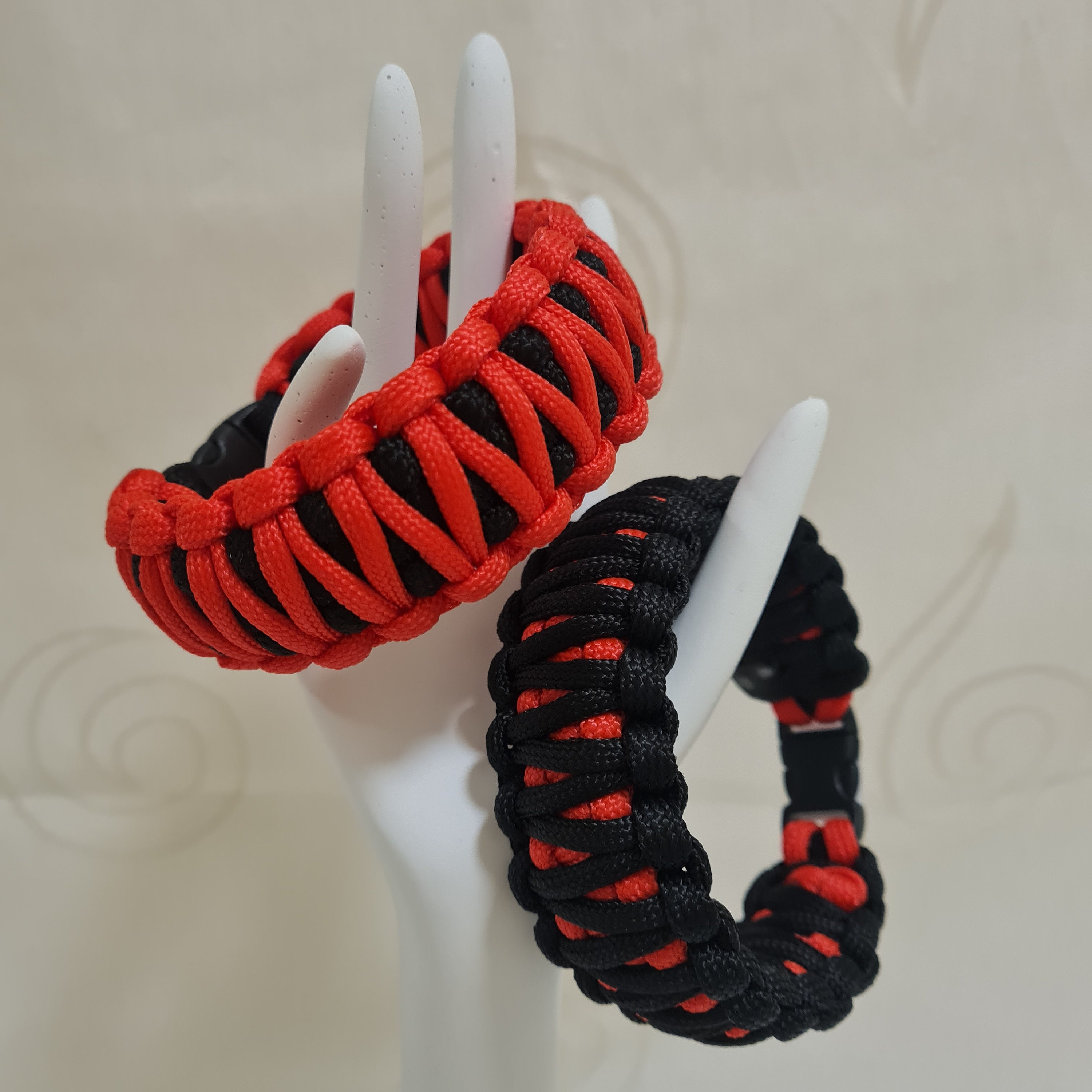 550 Paracord Survival Bracelet King Cobra Black/Green/Dragonfly Made in 550 Paracord Survival Bracelet King Cobra Black/Green/Dragonfly Made in