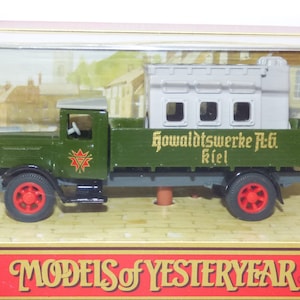 Matchbox Models of Yesteryear 1932 Mercedes Benz L5