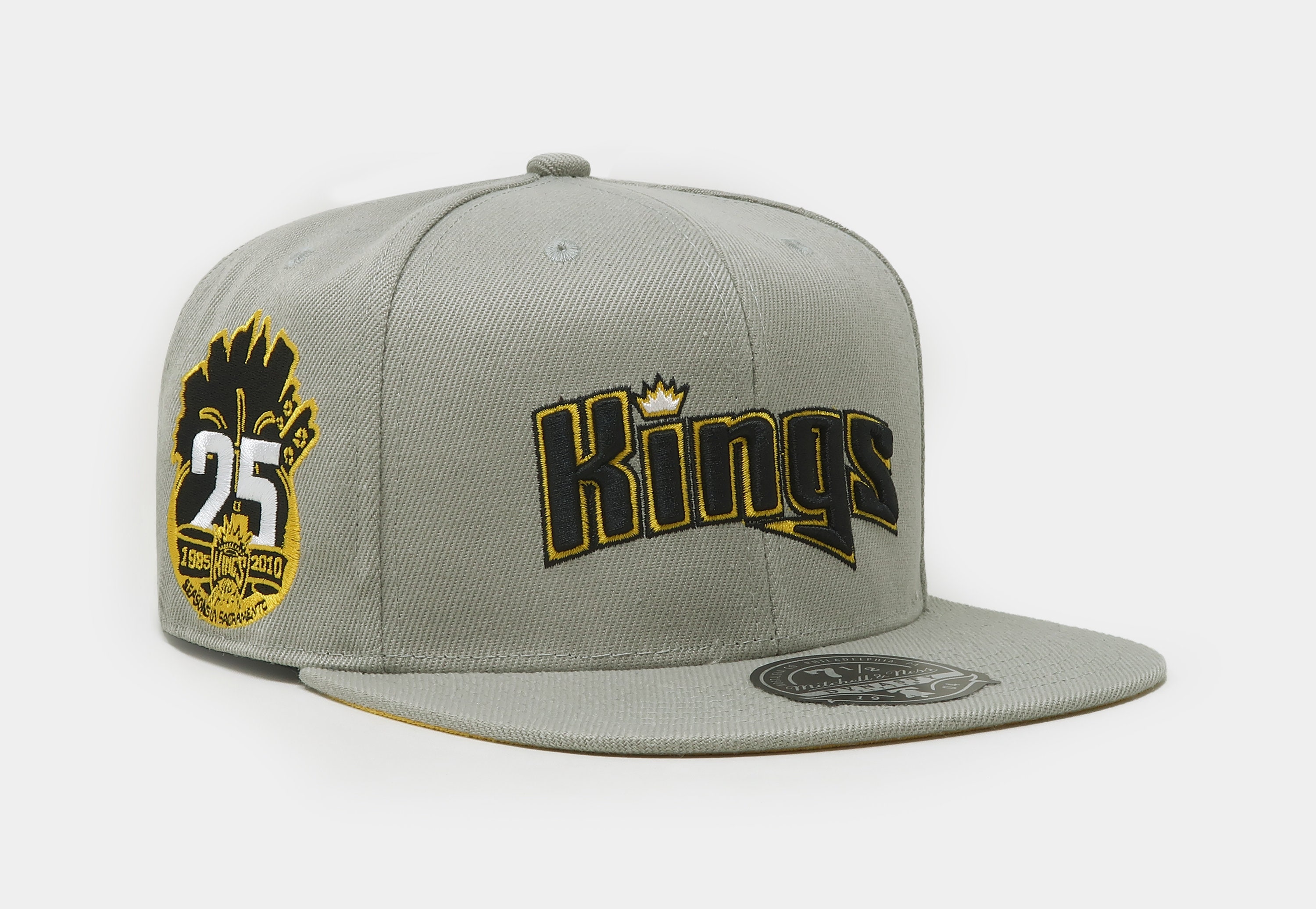  Mitchell & Ness Sacramento Kings Core Basic Snapback