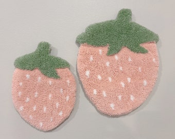 2pieces of strawberry wall decor