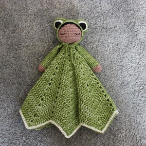 Felix the Frog Crochet Comforter Pattern