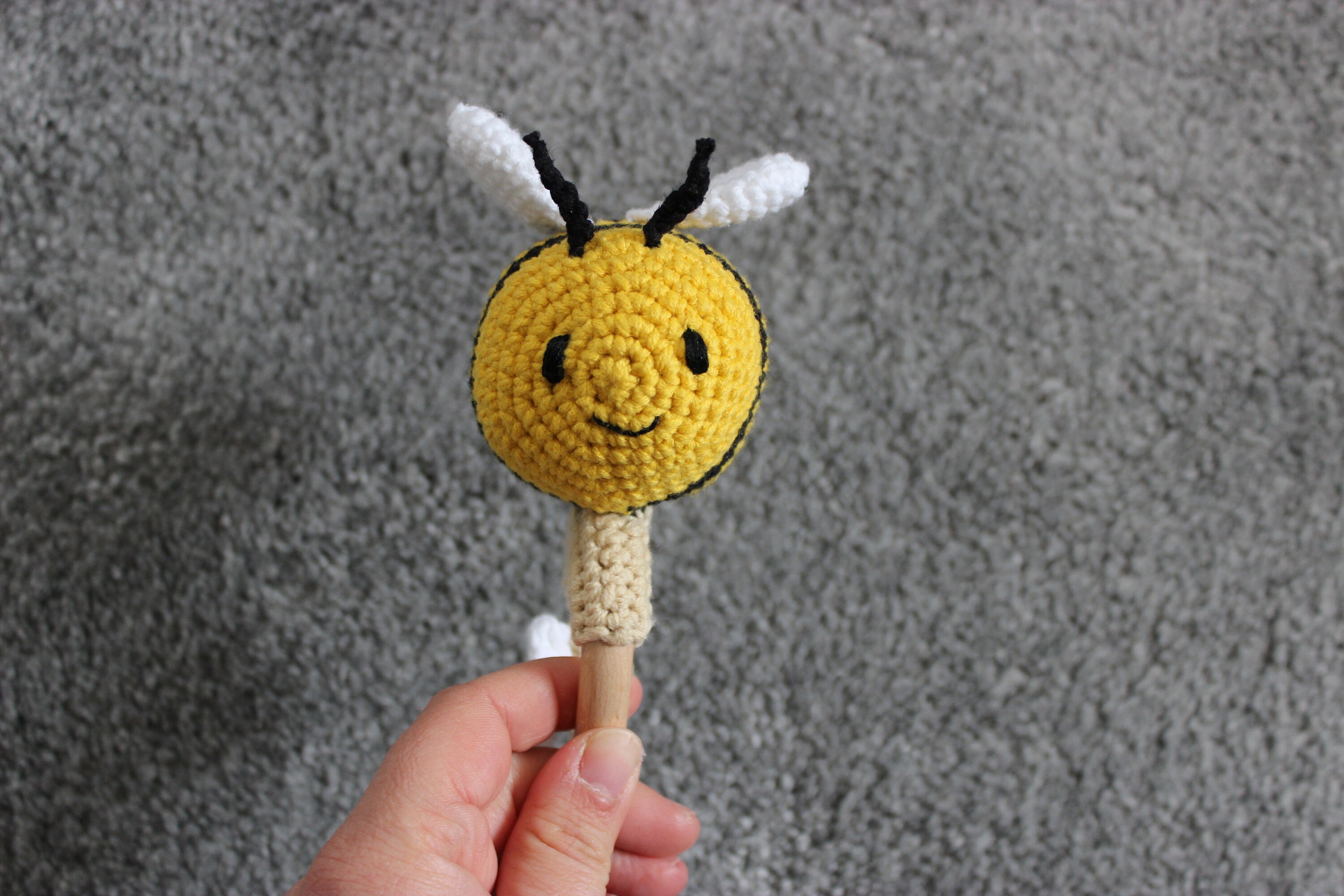 Maja the Bee Baby Rattle Crochet Pattern - Etsy