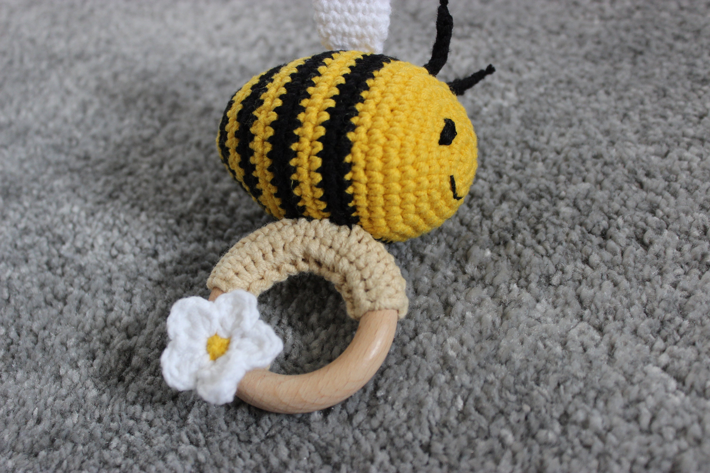 Maja the Bee Baby Rattle Crochet Pattern - Etsy