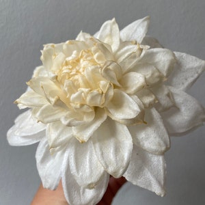 Oblatenpapier Dahlie in Blütenform