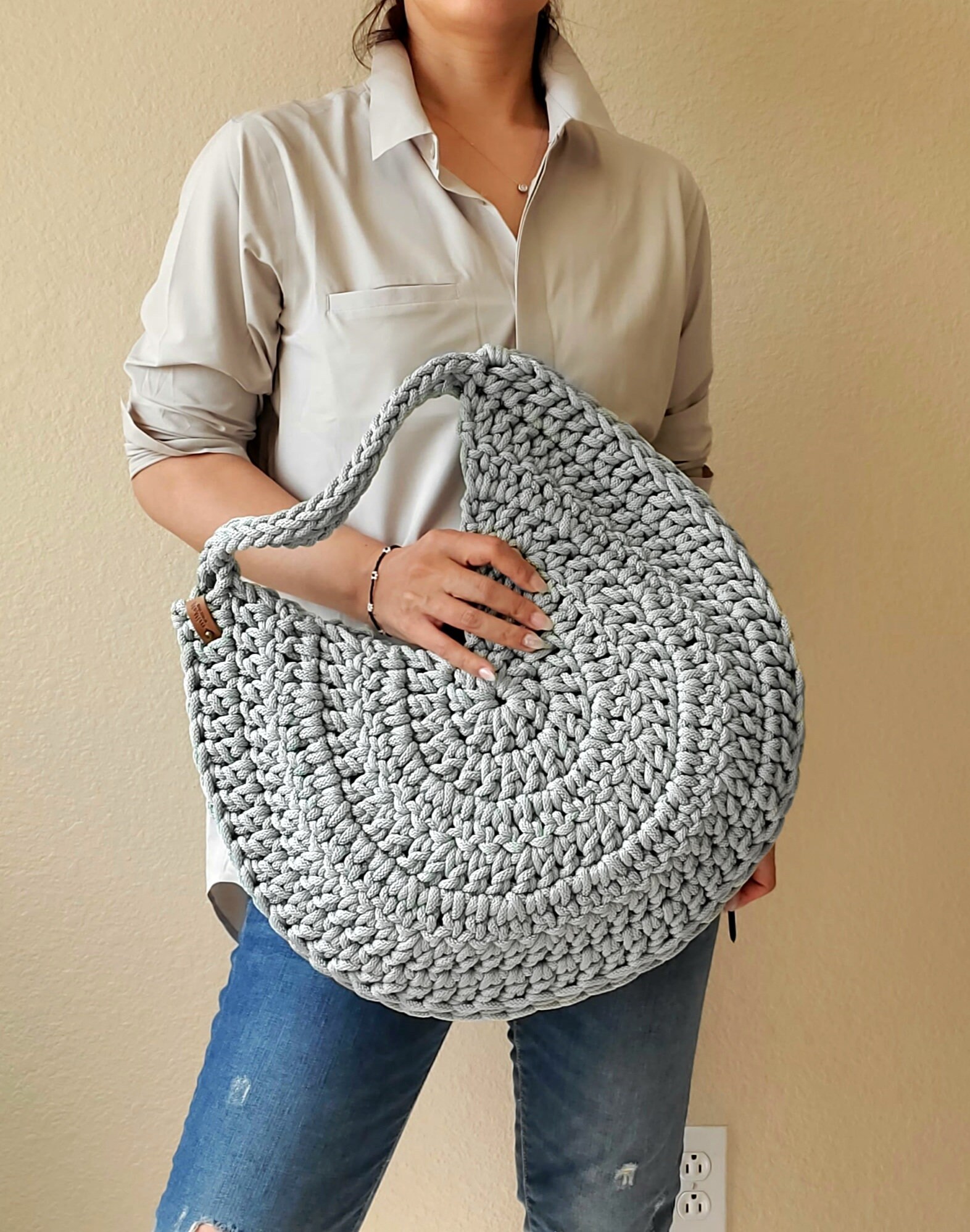 トートバッグ ROUND MOUNTAIN Tambourine Large Tote Bag トートバッグ ROUND MOUNTAIN Tambourine Large Tote Bag トートバッグ