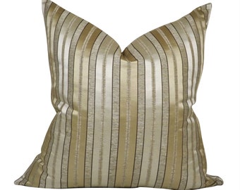 Tess Sand Stripe Accent décoratif Toss Coussin Housse d’oreiller Livraison gratuite aux États-Unis continentaux et au Canada, sans droits ou sans frais de douane.