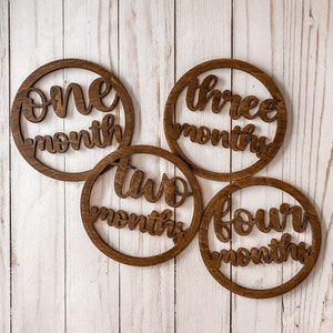 Bébé jalon SVG | Disques jalons bébé en bois | SVG | Jalon mensuel svg | Svg Glowforge | Fichier découpé au laser | Téléchargement numérique