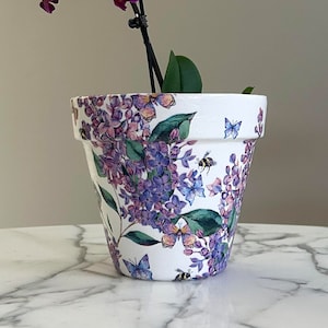 Lilac planter, Lilac flowerpot, Indoor planters, Purple plant pots, Bee planters, Decoupage pot, New home gift, Purple home decor, Lilacs