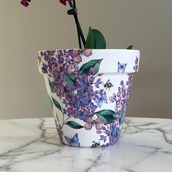 Lilac planter, Lilac flowerpot, Indoor planters, Purple plant pots, Bee planters, Decoupage pot, New home gifts, Purple home decor