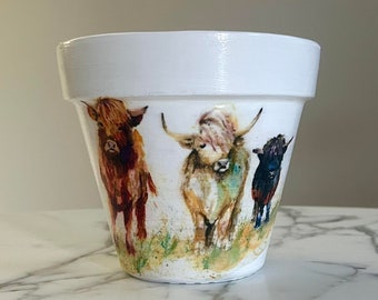 Highland cow planter, Highland cows, Cow decor, Farmhouse decor, Indoor planters, Cow gifts, Ranch decor, Animal plant pots, Decoupage pots