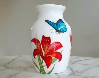 Butterfly vase, Blue monarchs, Monarch butterfly, Flower vase, Glass flower vase, Vases for flowers, Stargazer lily, New home gifts,