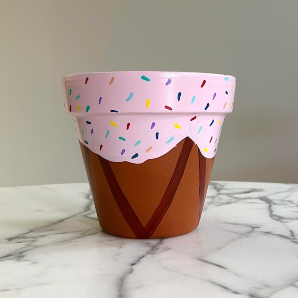 Ice cream cone planter-6", Ice cream gifts, Ice cream art, Indoor flowerpot, Ice cream decor, Large planters