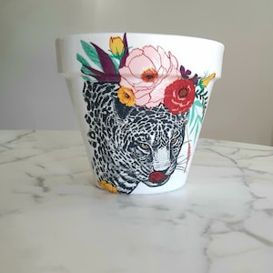 Fioriera a corona floreale leopardata: vaso di terracotta da 6 pollici decorato a mano