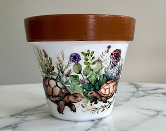 Decoupage schildpad aarden pot: handgeschilderde binnenbak (6-inch)