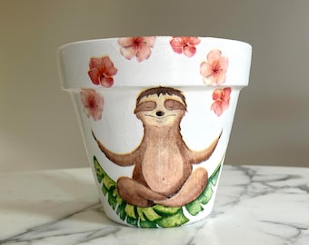 Maceta de yoga con diseño de perezoso: maceta de arcilla con técnica de decoupage, regalos de yoga, maceta zen.
