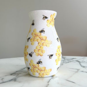 Bee gifts, Glass flower vase, Vases for flowers, Bee vase, Decoupage, Honeycomb vase, Honeybee decor, Gifts for her, Vases, Bee flower vases
